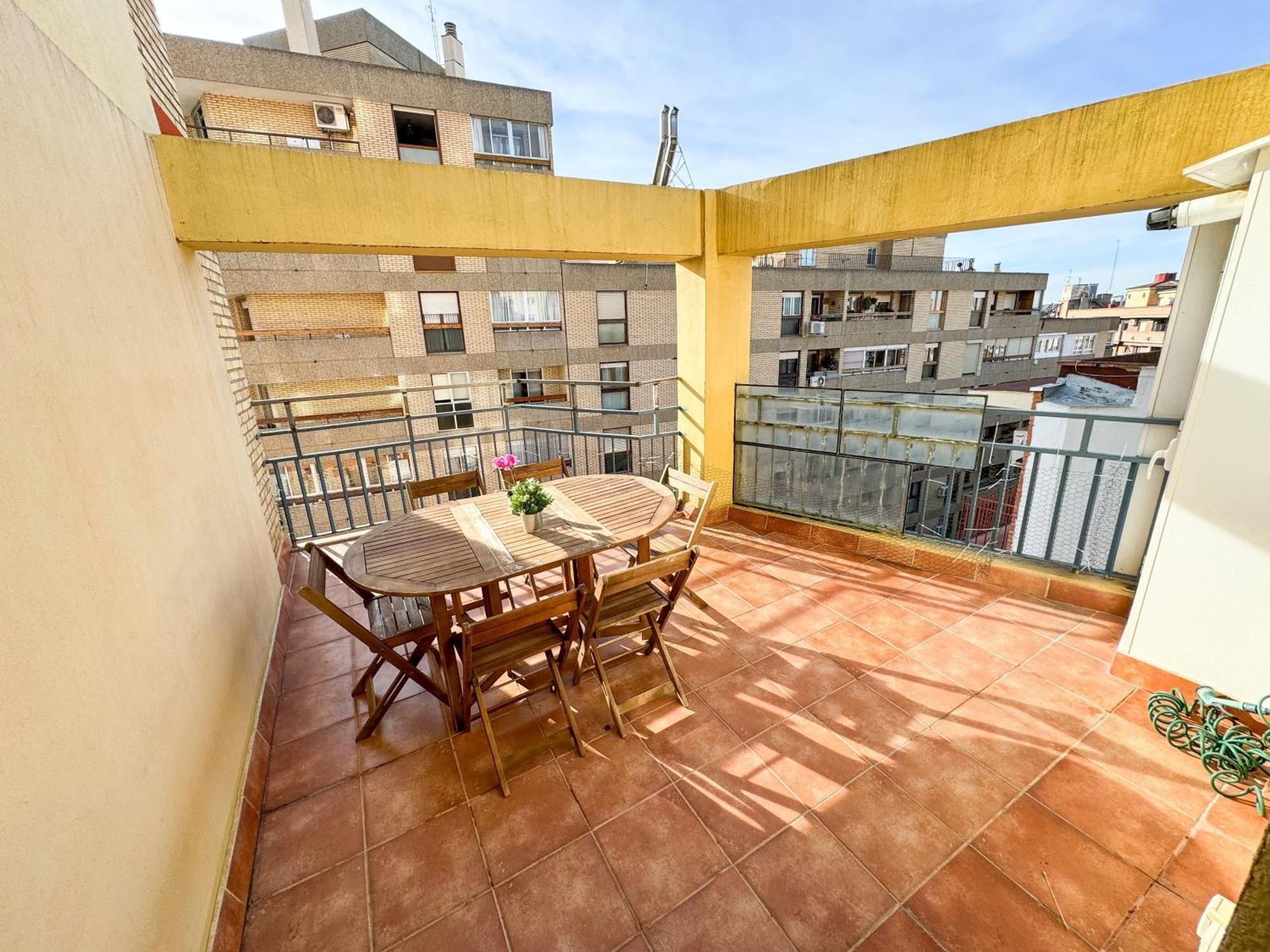El Puente Del Pilar Comotucasa Zaragoza Exteriör bild